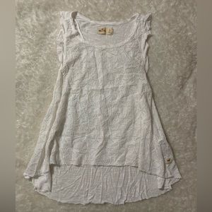 white hollister eyelet tank top small